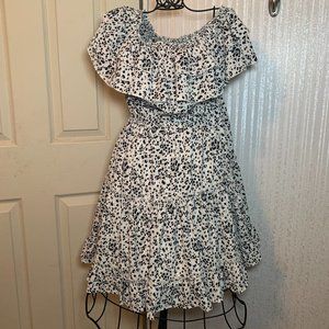 WOMENS - sz Small NEWBURY KUSTOM ruffle off shoulder black white dress western